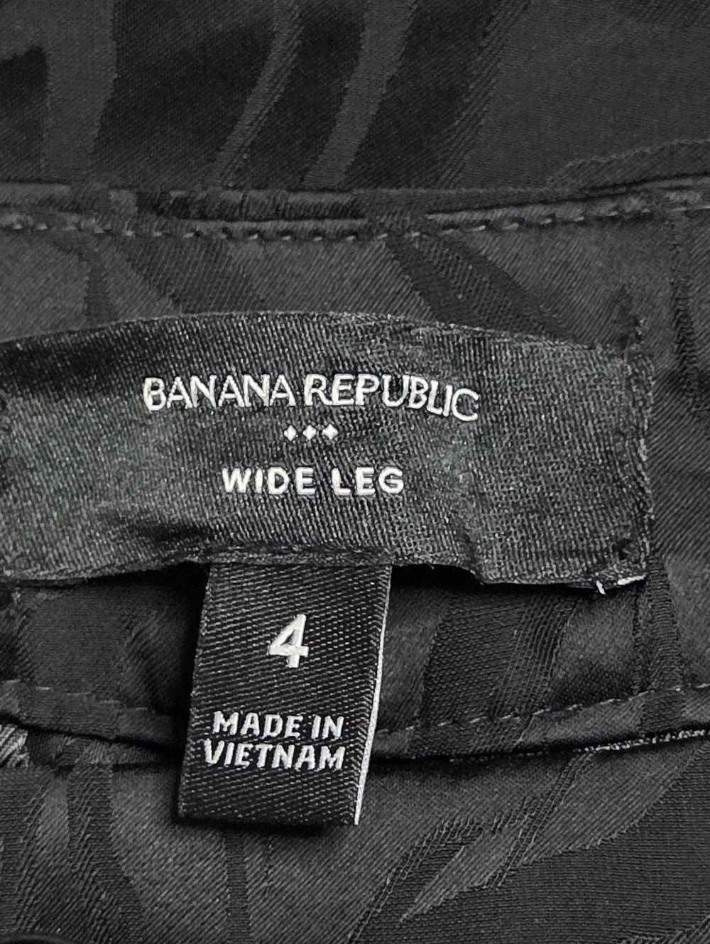 Banana Republic Jacquard Pleated Wide Leg Pants Black 4 - Picture 9 of 12